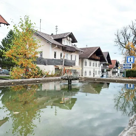 아파트 Grand In Bavaria With Balcony