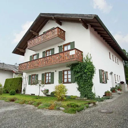 아파트 Grand In Bavaria With Balcony